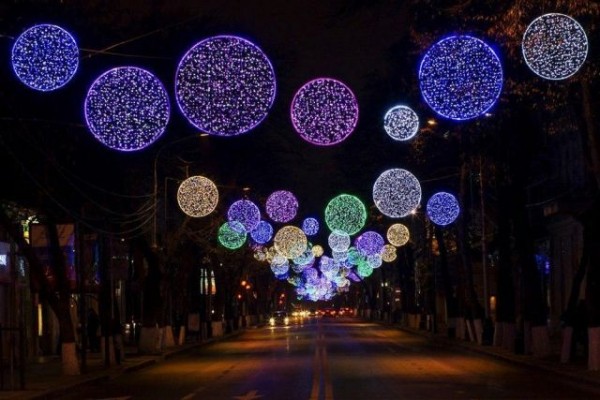 В Краснодаре решено продлить конкурс проектов иллюминации на ул. Красной В Краснодаре решено продлить конкурс проектов иллюминации на ул. Красной