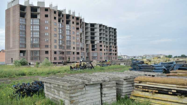 Проблемный жилой комплекс «Клубный квартал» в Краснодаре достроит компания «АлМакс»