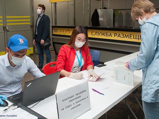 Здравницы Сочи встретили первых в новом сезоне отдыхающих