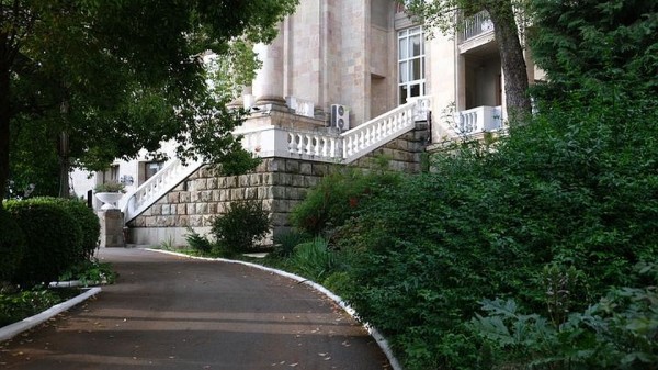 «Туристы поехали»: За первые две недели сезона здравницы Сочи приняли более 4 тысяч отдыхающих