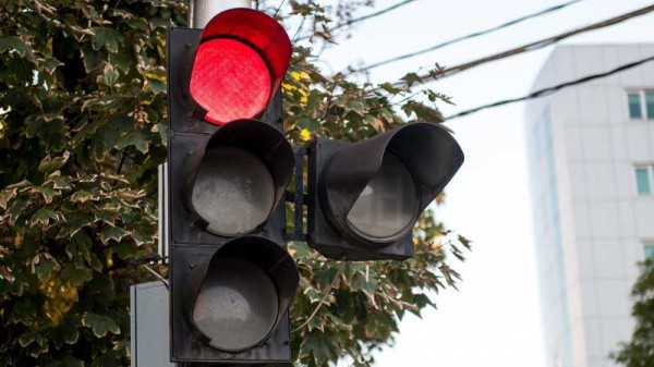 На двух перекрестках Краснодара временно отключат светофоры