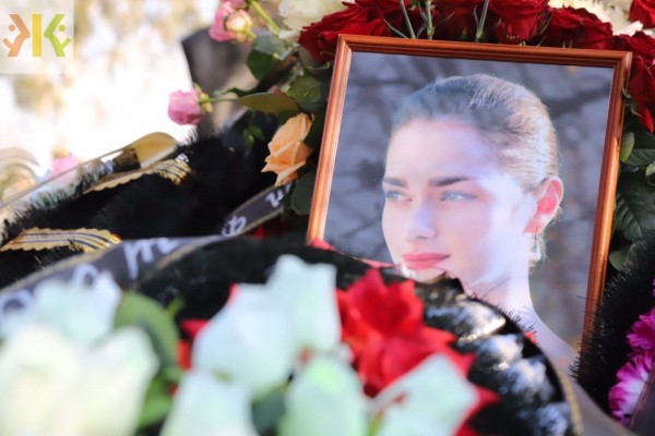 Семья Анастасии Ещенко не потребует с убийцы дочери компенсации морального вреда Семья Анастасии Ещенко не потребует с убийцы дочери компенсации морального вреда