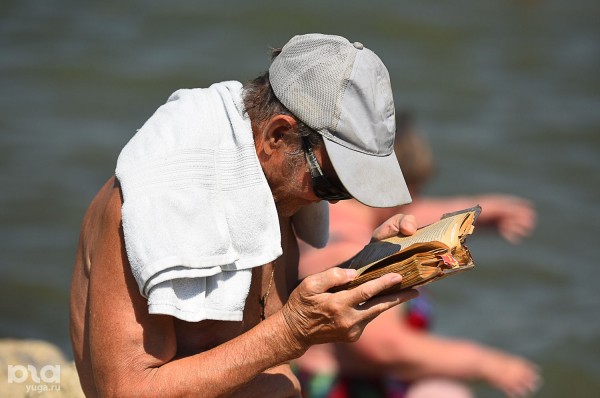 «Больше всего пострадают отели для обычных людей». Интервью с владельцем гостиницы в Геленджике