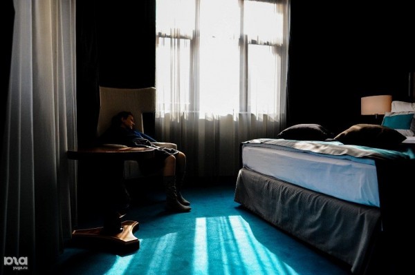 «Больше всего пострадают отели для обычных людей». Интервью с владельцем гостиницы в Геленджике