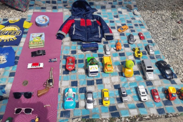 Блошиный рынок: место, которого нет в путеводителе Сочи, но его стоит посетить (Фото) Блошиный рынок: место, которого нет в путеводителе Сочи, но его стоит посетить (Фото)