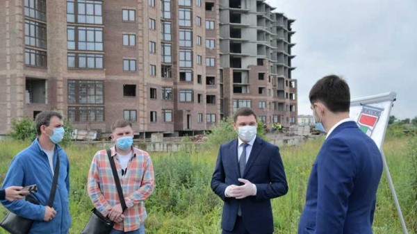 Проблемный жилой комплекс «Клубный квартал» в Краснодаре достроит компания «АлМакс»