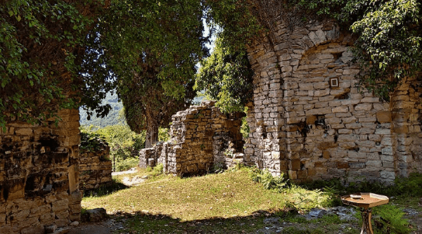Черноморское Средневековье: белые пятна на карте исторических памятников в Большом Сочи Черноморское Средневековье: белые пятна на карте исторических памятников в Большом Сочи