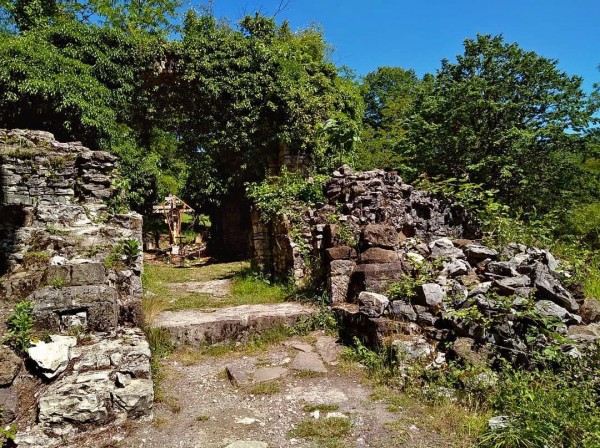 Черноморское Средневековье: белые пятна на карте исторических памятников в Большом Сочи Черноморское Средневековье: белые пятна на карте исторических памятников в Большом Сочи