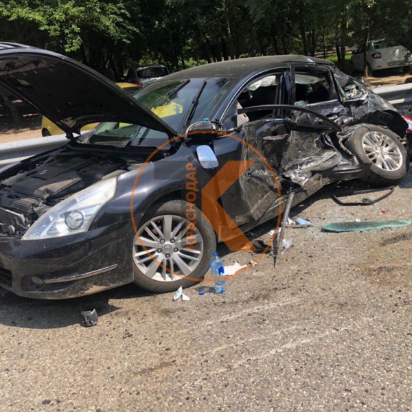 На Кубани семь человек пострадали в ДТП с автозаком На Кубани семь человек пострадали в ДТП с автозаком