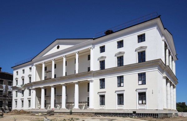 Фонд Олега Дерипаски завершает в Усть-Лабинске строительство лицея для одаренных детей. Каким он будет и как туда поступить?