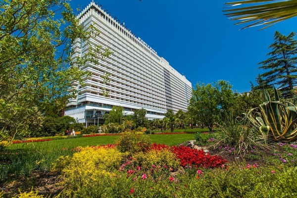 Туристы жалуются на условия проживания в топовом отеле в Сочи