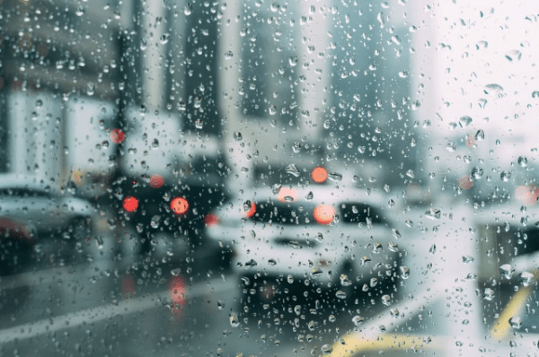 На Кубани с 17 по 18 июля объявлено экстренное предупреждение по непогоде