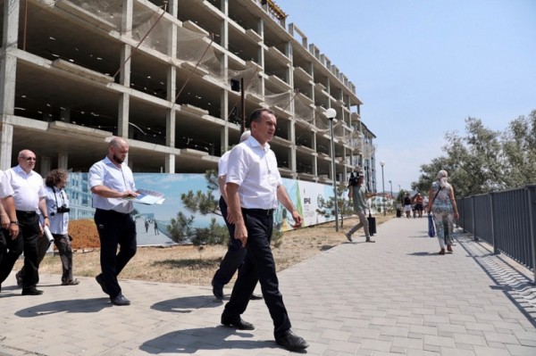 Губернатор Кондратьев раскритиковал работу главы Анапы Полякова Губернатор Кондратьев раскритиковал работу главы Анапы Полякова