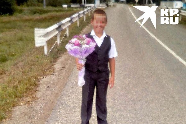 «Она не могла!»: в станице на Кубани, где тетя расчленила 9-летнего мальчика, не верят в ее вину «Она не могла!»: в станице на Кубани, где тетя расчленила 9-летнего мальчика, не верят в ее вину