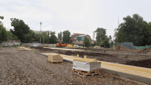 Новый скейт-парк в Вишняковском сквере Краснодара готов на 70% Новый скейт-парк в Вишняковском сквере Краснодара готов на 70%