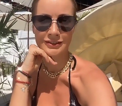 «Сирун ахчиг»: экс-ревизорро Елена Летучая учит в Сочи армянский язык