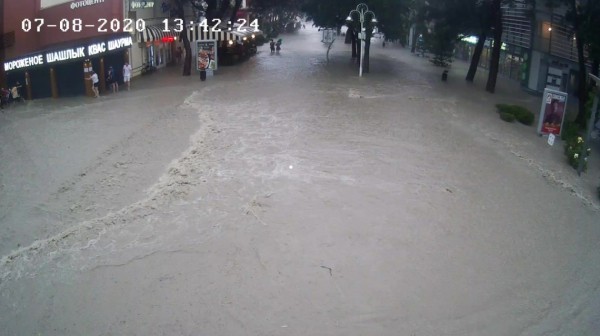 Смерчи, потопы, поваленные деревья: как Кубань пережила мощный удар стихии Смерчи, потопы, поваленные деревья: как Кубань пережила мощный удар стихии