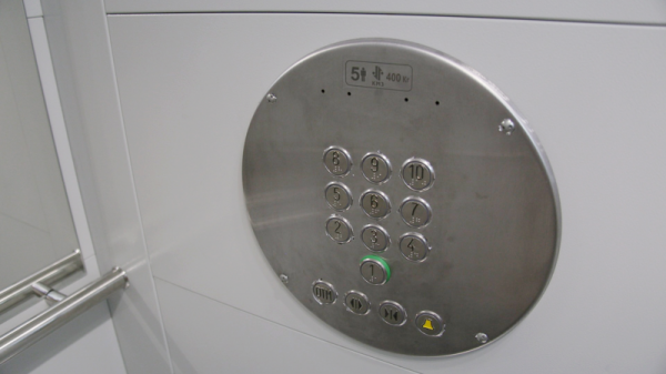 В Краснодаре разрешение на ввод в эксплуатацию получили 86 лифтов в 24 домах В Краснодаре разрешение на ввод в эксплуатацию получили 86 лифтов в 24 домах