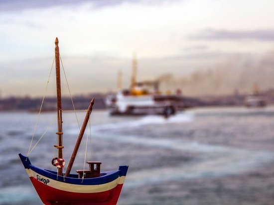 Круизный лайнер "Князь Владимир" не выпускают из Сочи