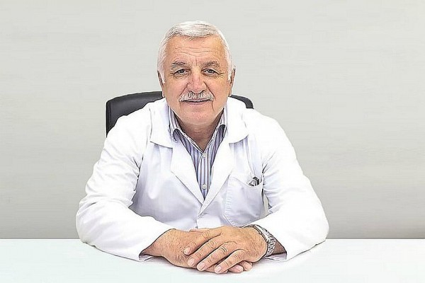 &laquo;Четыре года не оперировал&raquo;: врач, обвиняемый в смерти пожилой пациентки, поставил на ноги 86-летнюю женщину