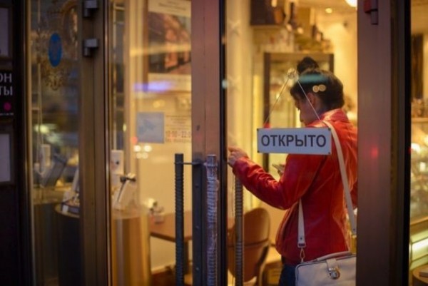 «OZ Молл» в Краснодаре возобновил работу, опасности взрыва нет «OZ Молл» в Краснодаре возобновил работу, опасности взрыва нет