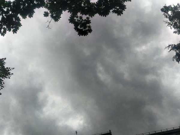 В Краснодарском крае прогнозируются дожди с градом и смерчи В Краснодарском крае прогнозируются дожди с градом и смерчи