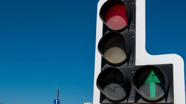 На перекрестке улиц Уральской и им. Стасова временно отключат светофоры На перекрестке улиц Уральской и им. Стасова временно отключат светофоры