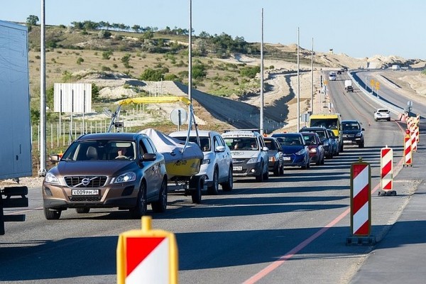 Пробки на трассе М-4 «Дон» в августе 2020: коллапс прогнозируют на дороге к Черному морю