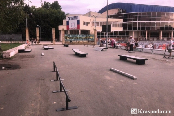 Готова верхняя скейт-площадка возле &laquo;Олимпа&raquo;