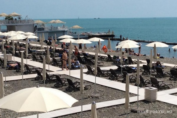 "Идеально не бывает": россияне назвали главные минусы отдыха в Сочи и в Крыму