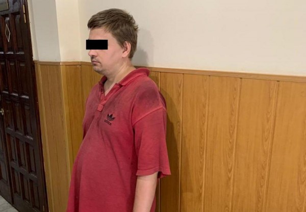 В Анапе мужчина порезал ножом 12-летнюю девочку