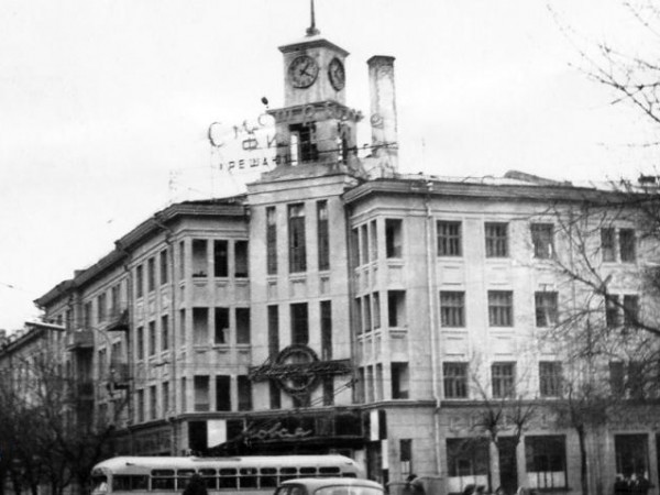 Вернуться в «Советский Краснодар» можно во время пешеходной экскурсии Вернуться в «Советский Краснодар» можно во время пешеходной экскурсии