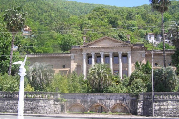 В Абхазии «продумали схему» отправки заболевших COVID-19 туристов в Сочи В Абхазии «продумали схему» отправки заболевших COVID-19 туристов в Сочи