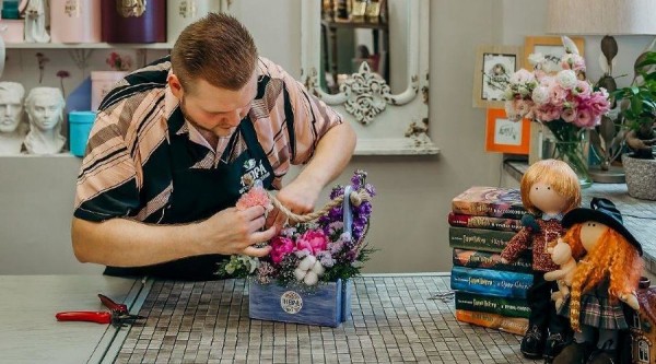 «Я занимаюсь делом, для которого создан». Краснодарские мужчины рассказали, каково им работать в женских сферах «Я занимаюсь делом, для которого создан». Краснодарские мужчины рассказали, каково им работать в женских сферах