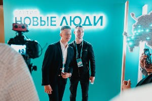 Отбойники, ревизорро для застройщиков и личный контакт с людьми. О чем говорили на партсъезде «Новых людей» Отбойники, ревизорро для застройщиков и личный контакт с людьми. О чем говорили на партсъезде «Новых людей»