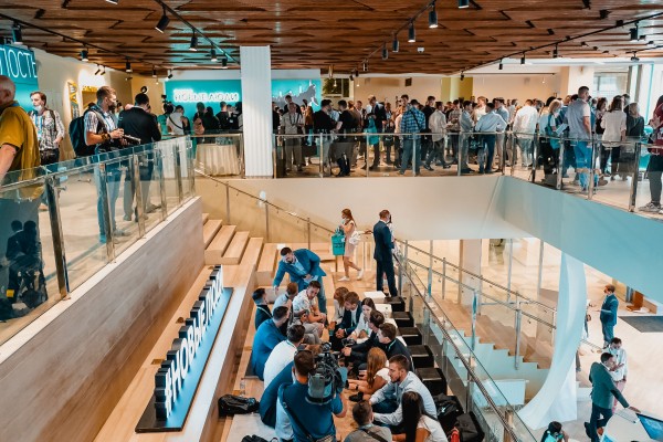 Отбойники, ревизорро для застройщиков и личный контакт с людьми. О чем говорили на партсъезде «Новых людей» Отбойники, ревизорро для застройщиков и личный контакт с людьми. О чем говорили на партсъезде «Новых людей»