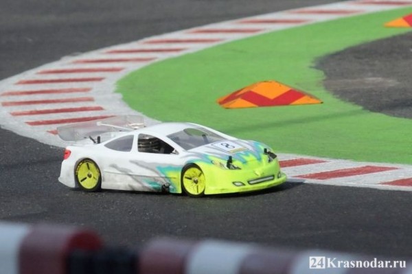 В парке &laquo;Чистяковская роща&raquo; состоится соревнования по автомодельному спорту