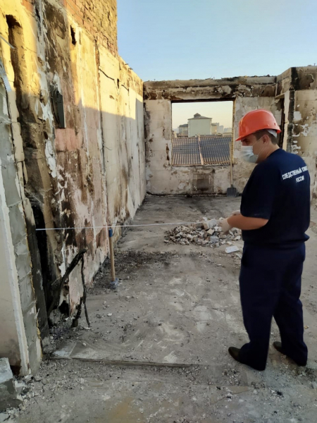 Возбуждено уголовное дело в отношении застройщика сгоревшего дома по улице Российской в Краснодаре