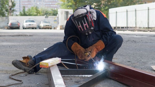 Кровлю в пострадавшем от пожара доме по улице Российской Краснодара сделают до середины октября Кровлю в пострадавшем от пожара доме по улице Российской Краснодара сделают до середины октября