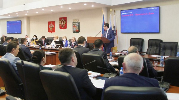 На первом заседании городской Думы Краснодара VII созыва выделили средства на помощь пострадавшим от пожара на улице Российской