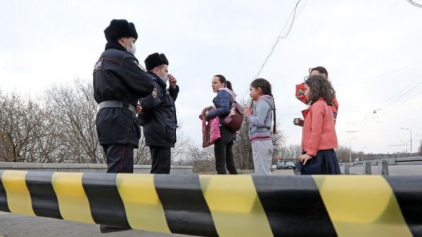 В Роспотребнадзоре рассказали, когда будут введены новые ограничения в связи с коронавирусом В Роспотребнадзоре рассказали, когда будут введены новые ограничения в связи с коронавирусом