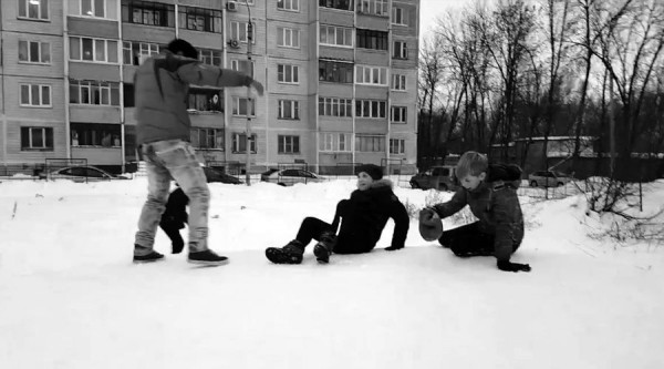 А у нас во дворе. Любимые игры советских детей