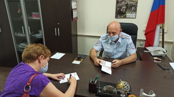 Жители дома по ул. Российской в Краснодаре получили утраченные во время пожара паспорта Жители дома по ул. Российской в Краснодаре получили утраченные во время пожара паспорта