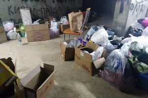 «Не было сил улыбаться каждому, просто вышли и помогаем». Как собирают гуманитарную помощь для погорельцев в Музыкальном