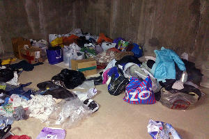 «Не было сил улыбаться каждому, просто вышли и помогаем». Как собирают гуманитарную помощь для погорельцев в Музыкальном