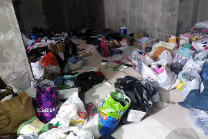 «Не было сил улыбаться каждому, просто вышли и помогаем». Как собирают гуманитарную помощь для погорельцев в Музыкальном