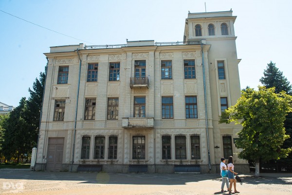 Ветхость не препятствие. Зачем реставрировать старинные дома в центре Краснодара Ветхость не препятствие. Зачем реставрировать старинные дома в центре Краснодара