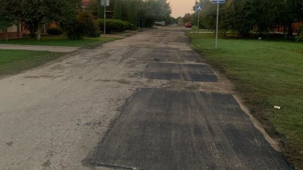 За две недели в Краснодаре сделали ямочный ремонт на 10 участках дорог За две недели в Краснодаре сделали ямочный ремонт на 10 участках дорог