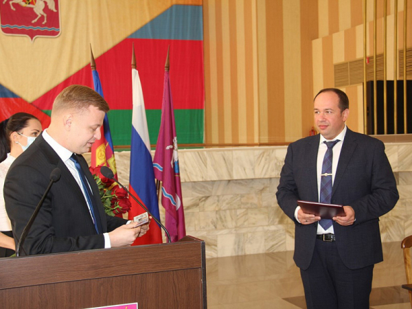 В должность главы Ленинградского района вступил Юрий Шулико 