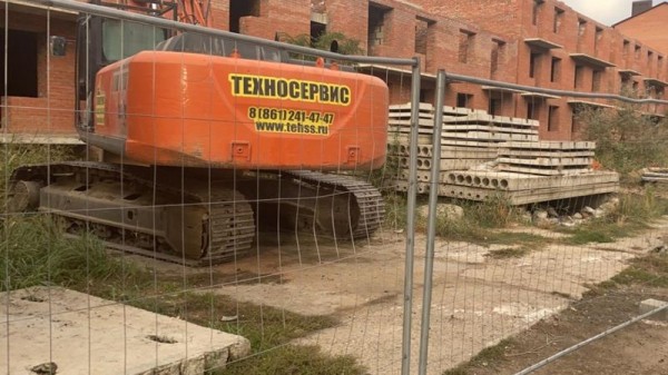 В Краснодаре началась подготовка к сносу двух многоквартирных самостроев В Краснодаре началась подготовка к сносу двух многоквартирных самостроев
